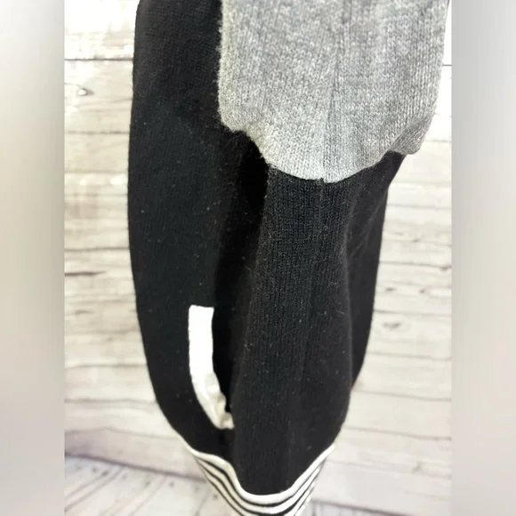 Vintage Torrid Knit Varsity Jacket in Size 2 - Picture 7 of 9